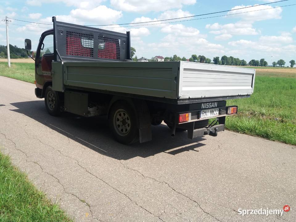 Nissan Cabstar 25D 2500cm3 mazowieckie Ciechanów