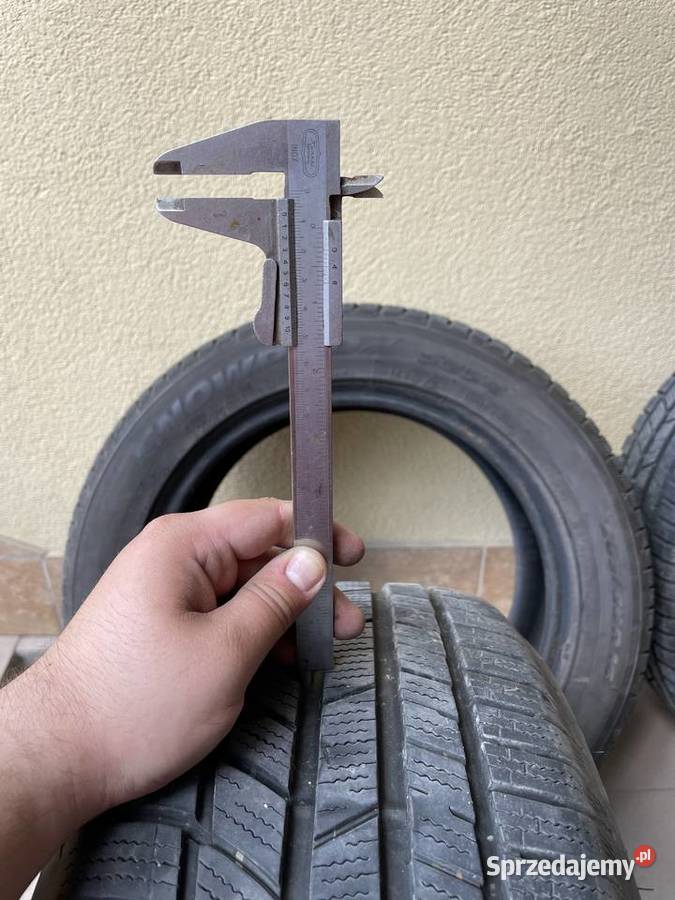 Komplet opon zimowych TOYO Snowprox S954 16cale Samochodowe Jędrzejów sprzedam