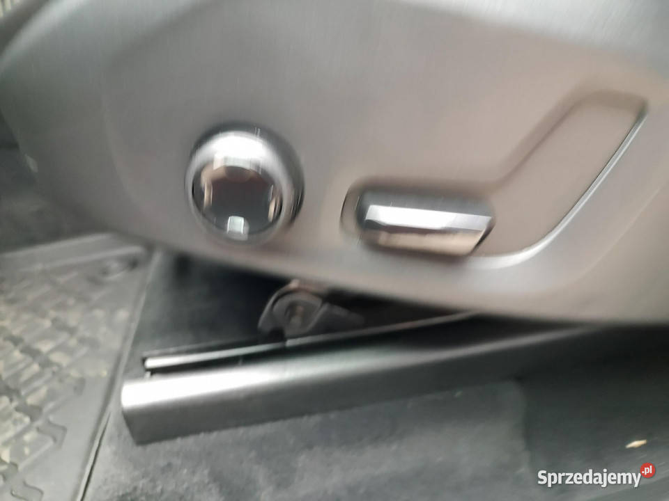 Volvo XC 60 D4 SCR RDesign 20 diesel 190 aut II diesel Warszawa