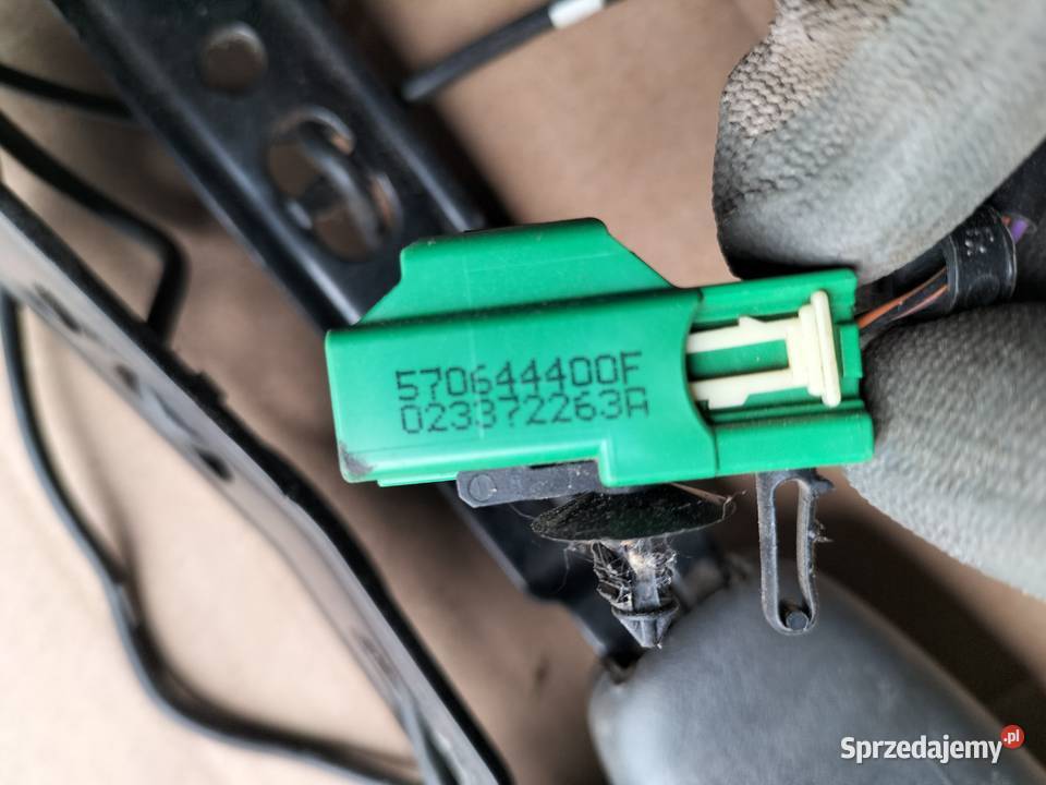 VOLVO S40 V40 SPINKA ZAPINKA KLAMPRA PASA Kamień-Kolonia