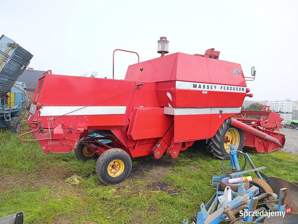 Kombajn zbożowy Massey Ferguson 307