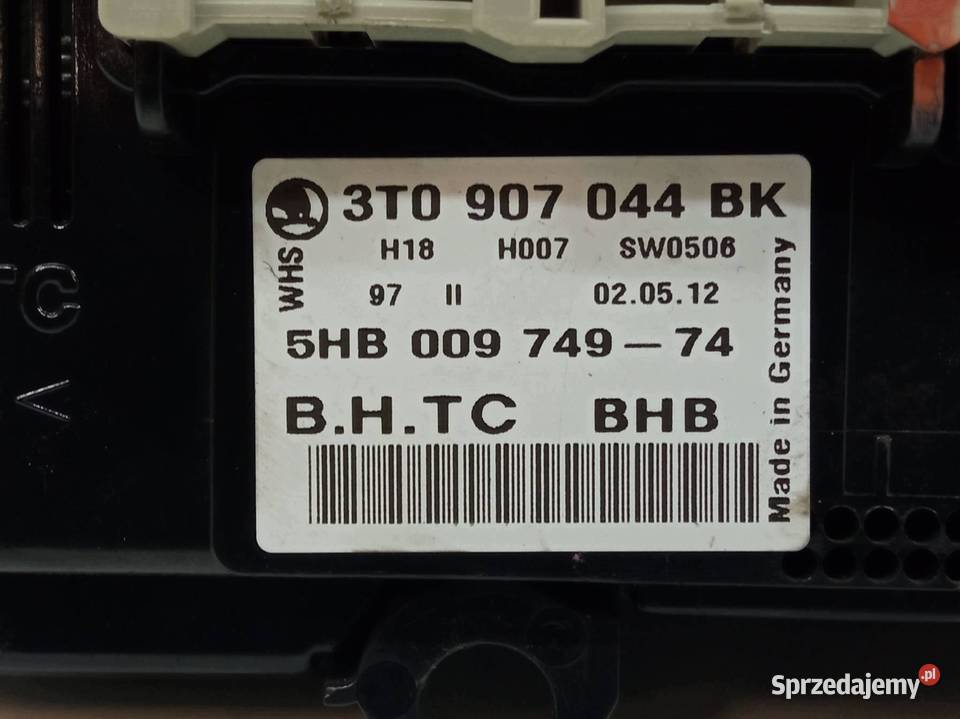 PANEL NAWIEWU 3T0907044BK Skoda Octavia II osobowe sprzedam