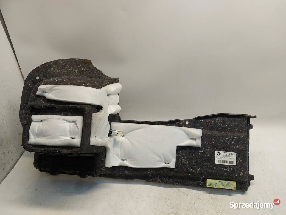 BMW G23 M440i Cabrio Boczek tapicerka bagażnika