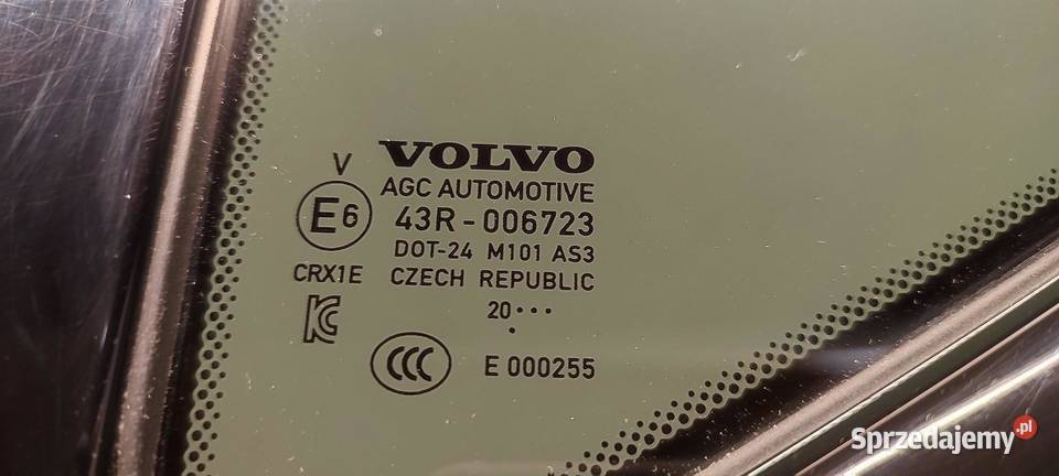 VOLVO XC40 DRZWI LEWY TYŁ ONYX BLACK 717 osobowe