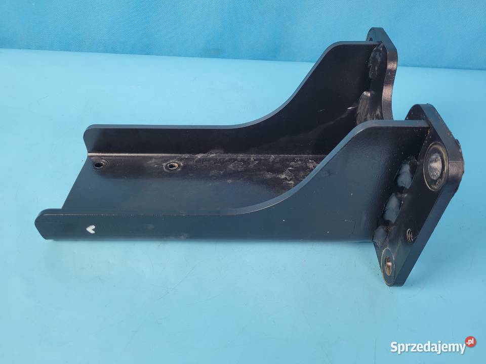 DEUTZFAHR 6130 TTV JARZMO WSPORNIK KABINY LEWY Kolno