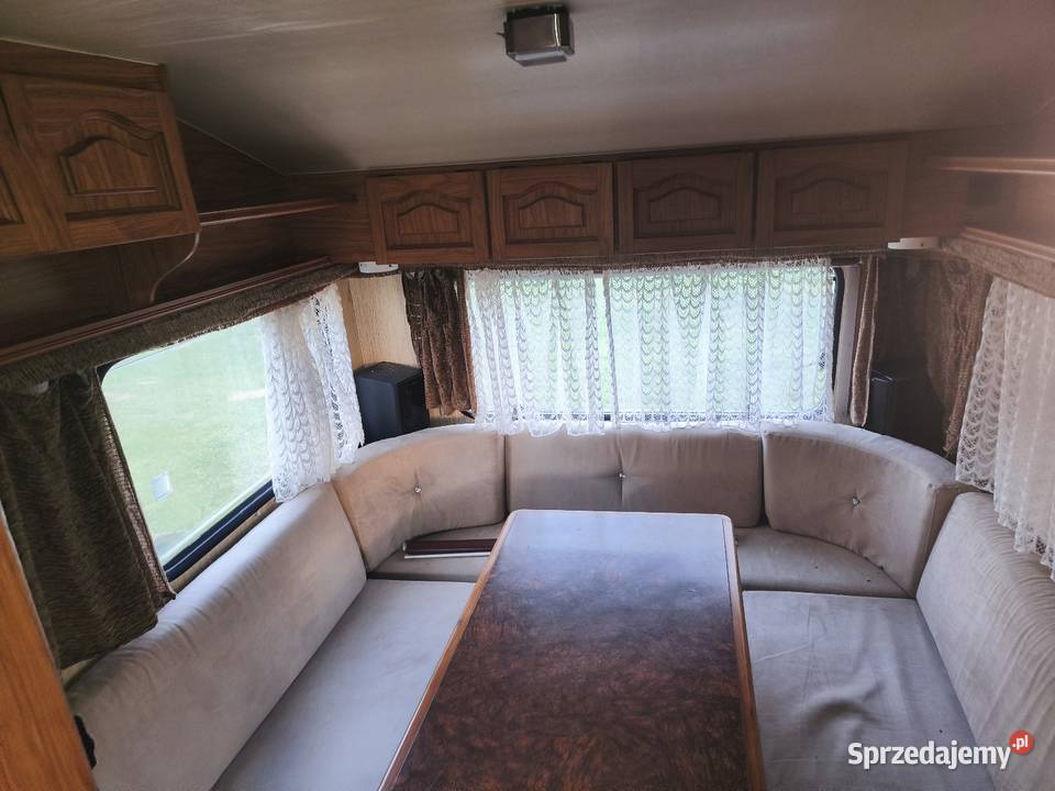 Przyczepa kempingowa KNAUS Azur 380