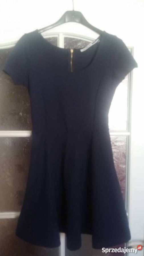 Sukienka rozkloszowana STRADIVARIUS m Rozkloszowana  Łęczyca sprzedam