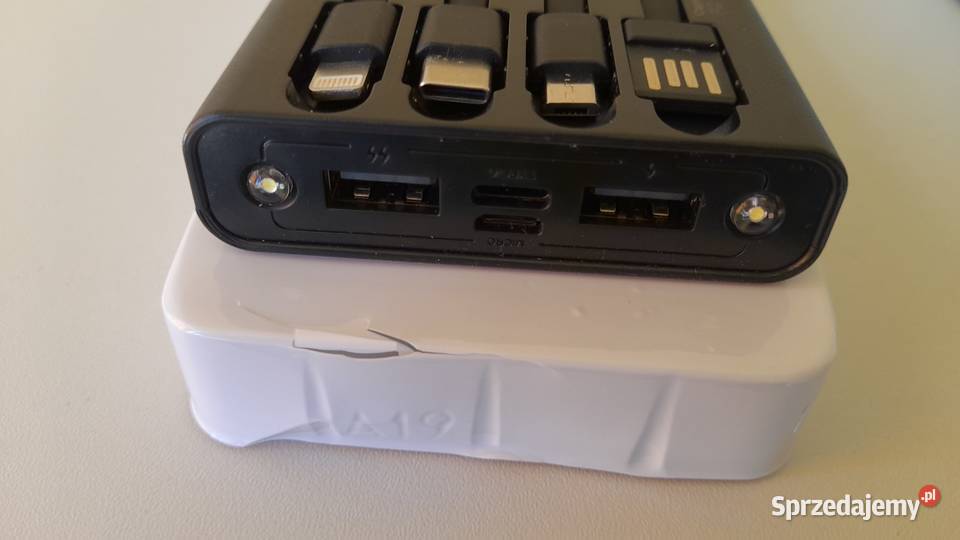 Power bank solar 50000 mAH 8 wyjść latarka
