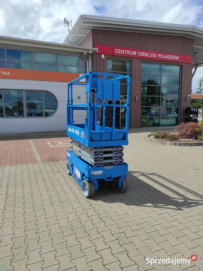 Podnośnik nożycowy GENIE GS 1930 242 Rok produkcji 2010 Dźwigi, podnośniki Jasło