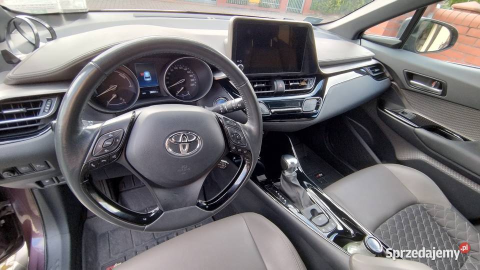 Pierwszy właściciel Toyotę CHR HSD 18 HYBRID 122 zachodniopomorskie