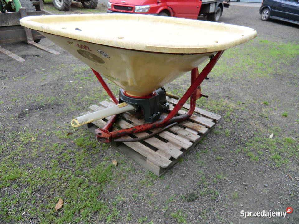 Rozsiewacz Vikon 600