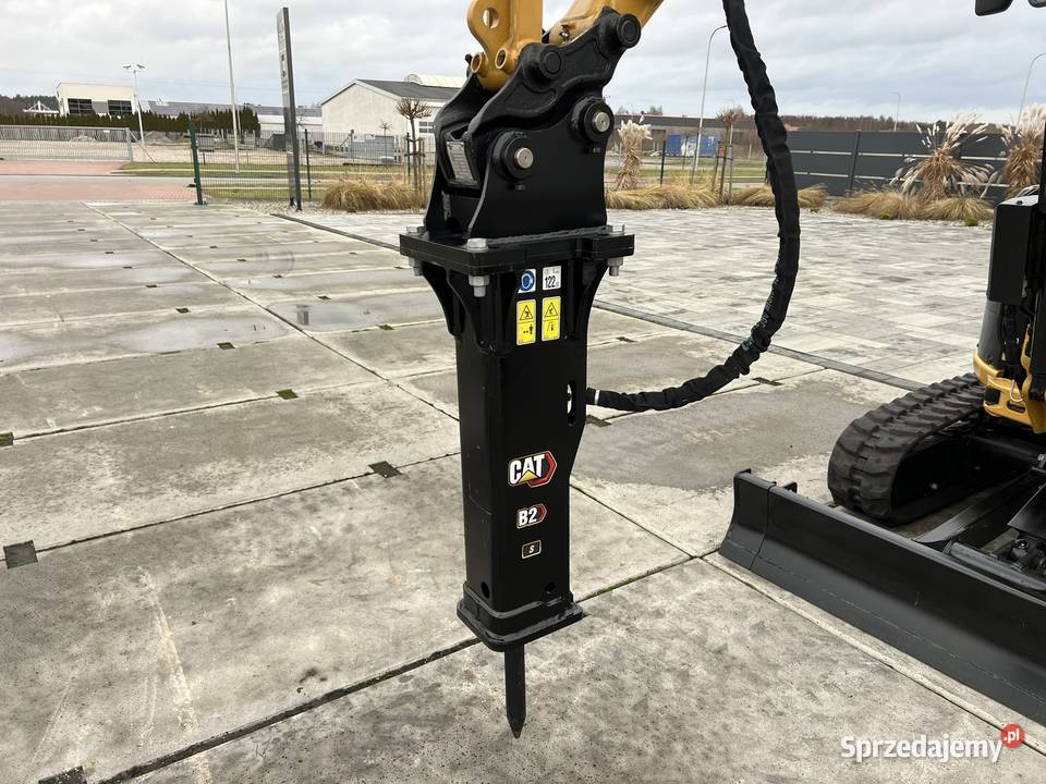 FABRYCZNIE NOWA MINIKOPARKA CATERPILLAR 3027 CR Tuliszków