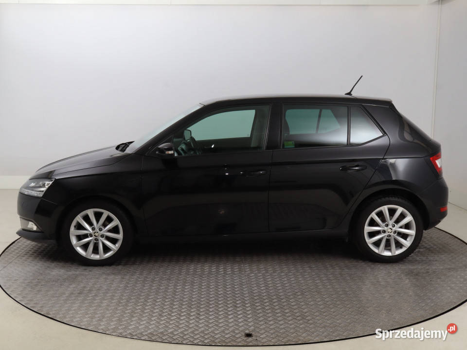 Skoda Fabia 10 TSI podgrzewane fotele