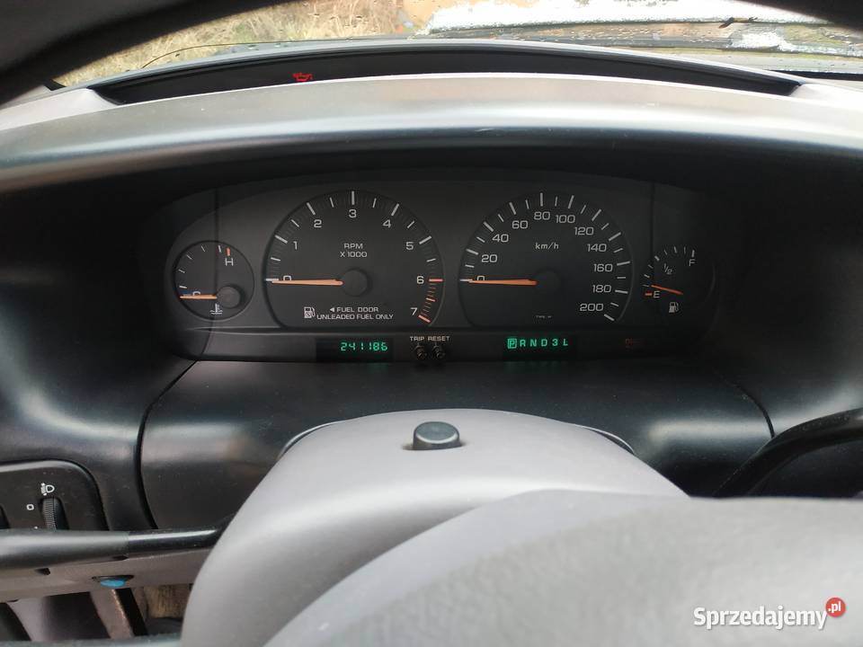 Chrysler Voyager 24 BENZLPG centralny zamek Legnica
