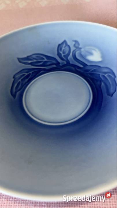Spodek pod filiżankę Copenhagen Porcelain Madę