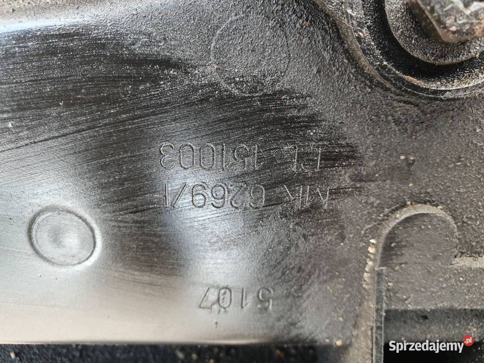 PAS PRZEDNI AUDI A6 C6 4F0260401P osobowe Lipno