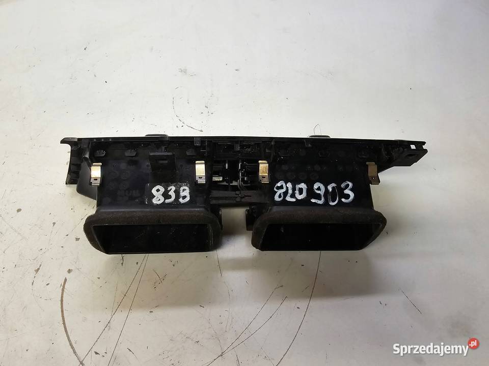 KRATKA NAWIEWU ŚRODKOWA AUDI Q3 F3 83B820903 6 śląskie