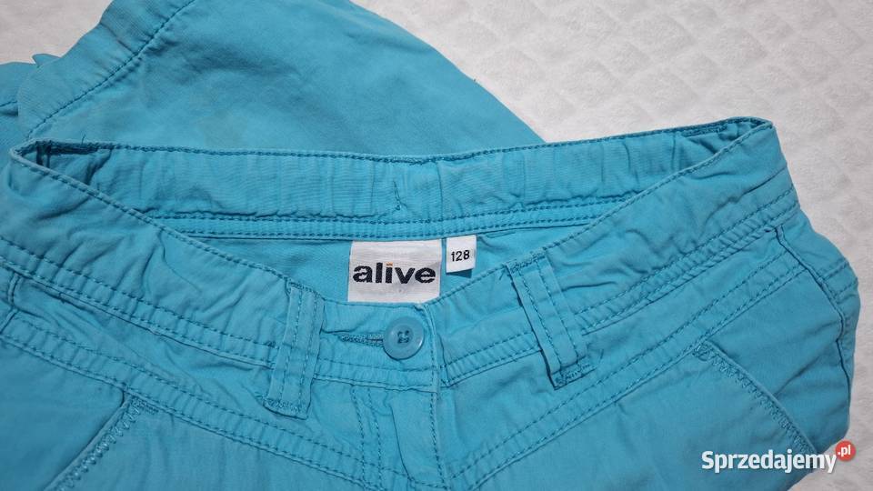 Krótkie spodenki chłopięce niebieskie 128 Alive śląskie sprzedam
