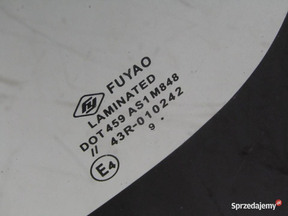 SZYBA PRZEDNIA CZOŁOWA SUZUKI SWIFT VI MK8