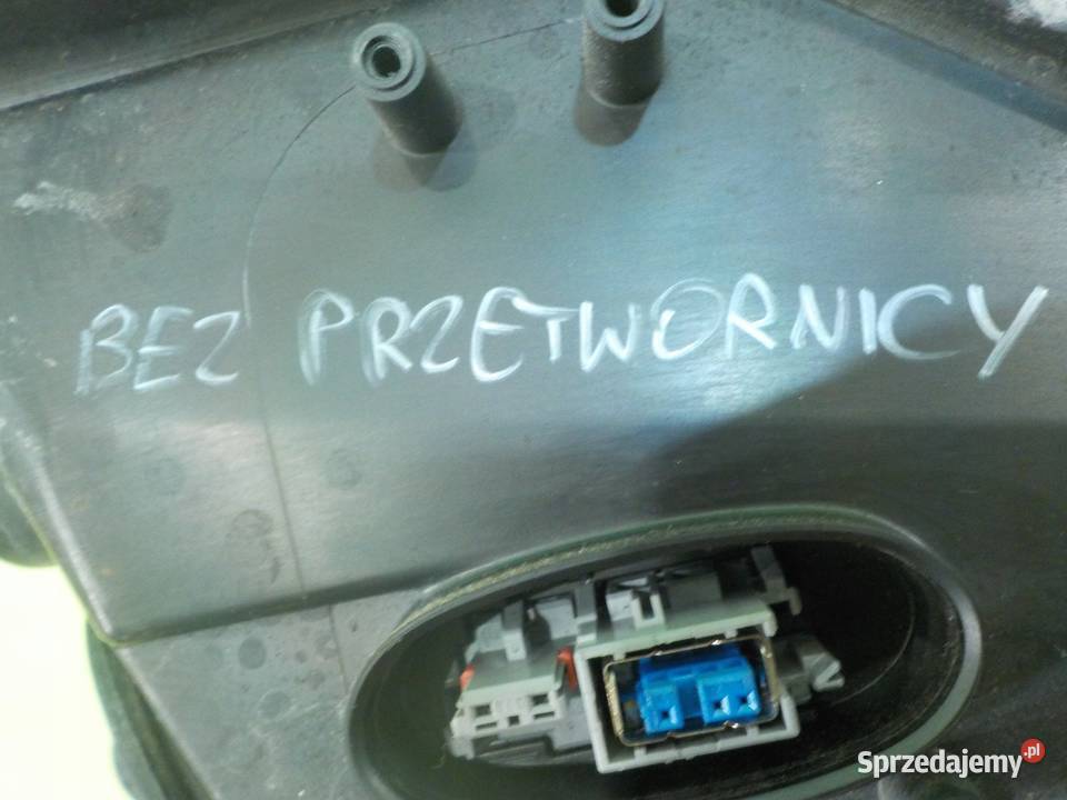 KUGA MK1 I 20 TDCI 08r 5D lampa prawa przod osobowe Suków