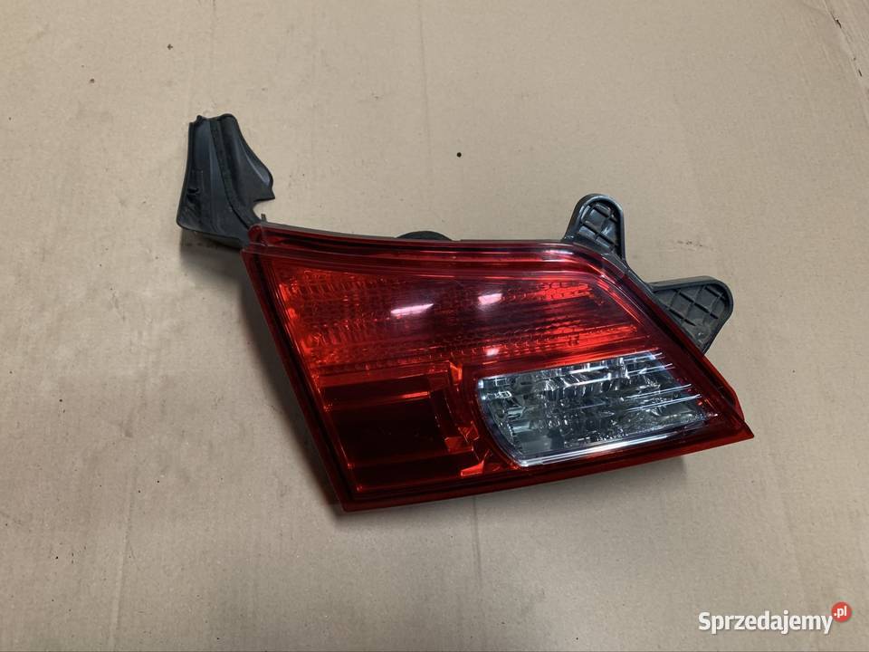 3220072 lampa lewa tył tylna Subaru legacy V zachodniopomorskie