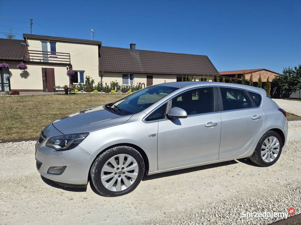 Opel Astra J cosmo 2011r 14T Rok produkcji 2011