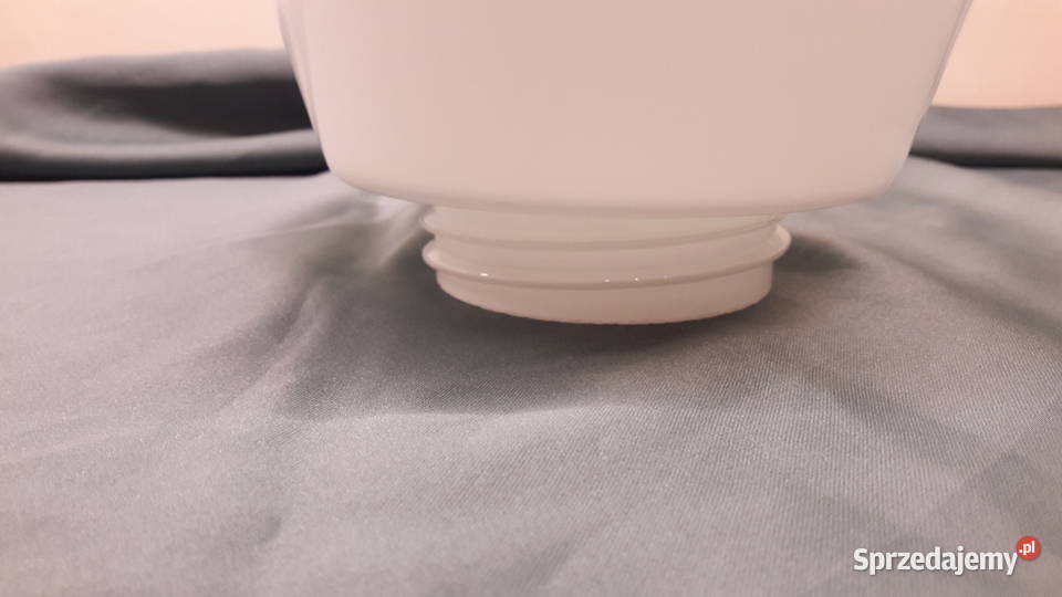 Klosz szklany okrągły biały na lampę Głuchołazy sprzedam