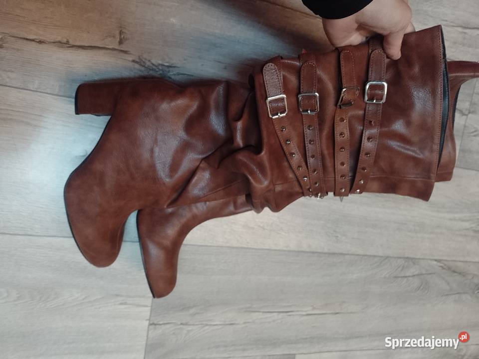 4142 Brązowe bogato zdobione ćwiekami Kozaki skóra ekologiczna Kozaki małopolskie Kraków