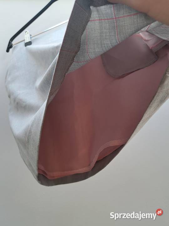 Szara spódniczka RESERVED w kratkę sprzedam