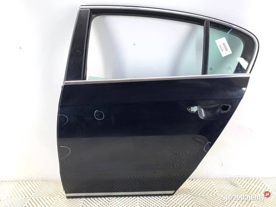 DRZWI LEWY TYŁ VW PASSAT B7 SedanLimuzyna 1015 osobowe podkarpackie