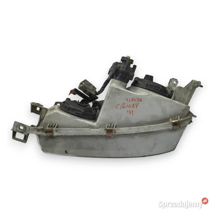 LAMPA PRAWA Toyota Camry III prawy przód Chełm