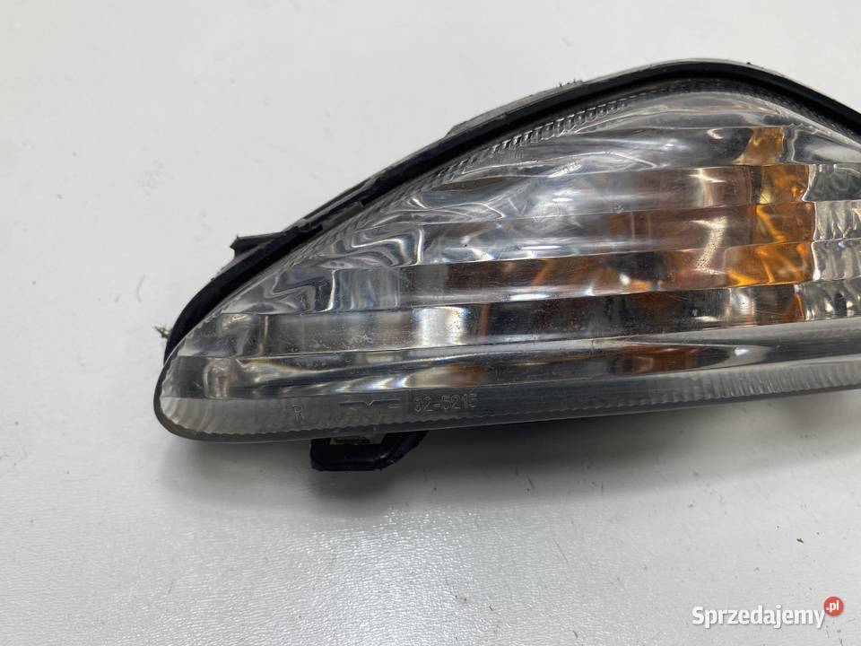 SUZUKI SIXTEEN UX125 KIERUNKOWSKAZ PRAWY PRZÓD Siedlce