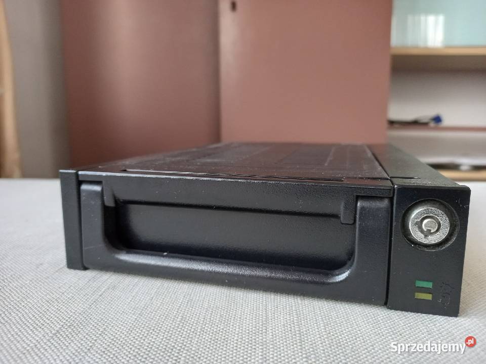 Kieszeń obudowa na dyski stary typ Tomaszów Lubelski