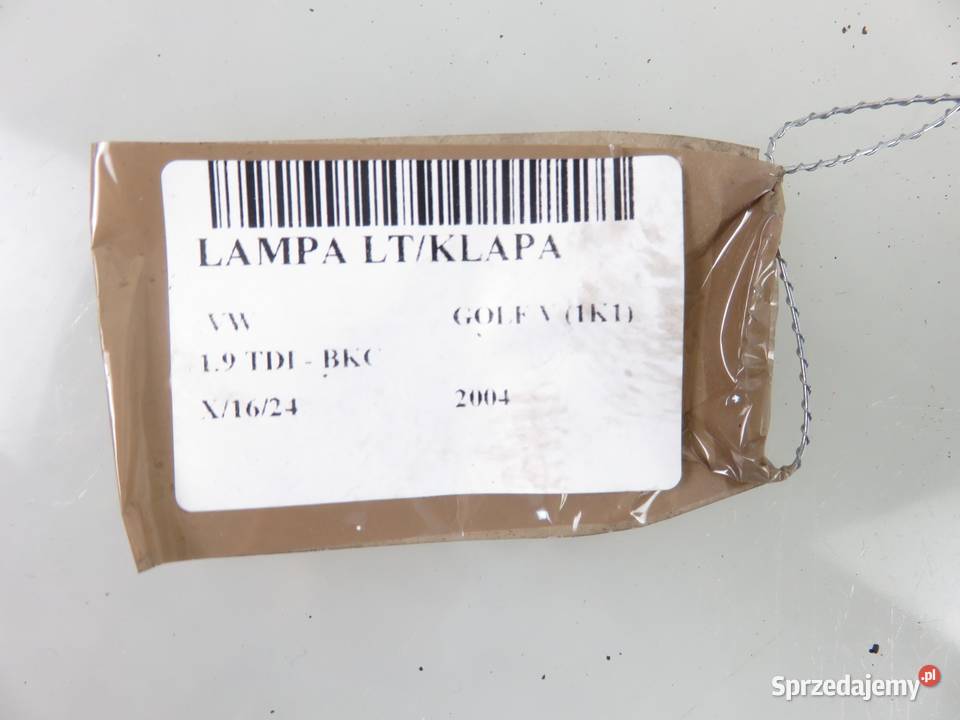 LAMPA LEWA TYLNA KLAPA VW GOLF V 1K6945093G