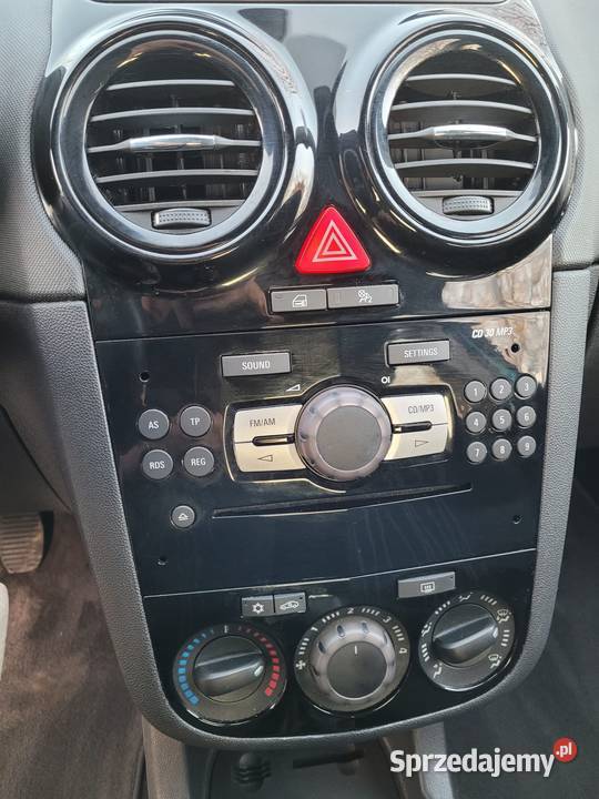 Opel Corsa D 14 benzyna 90 2010r IGŁA Tomaszów Mazowiecki sprzedam