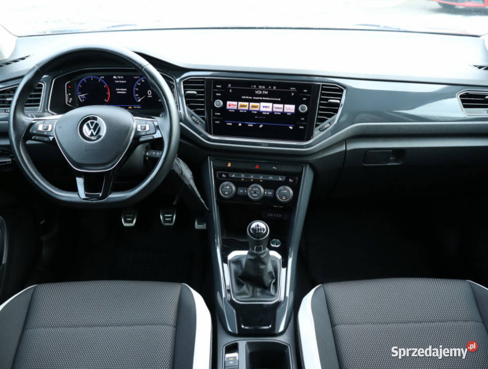 VW TRoc 15 TSI światła przeciwmgielne