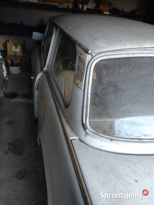 Trabant 601 dużo części zamiennych Suchedniów
