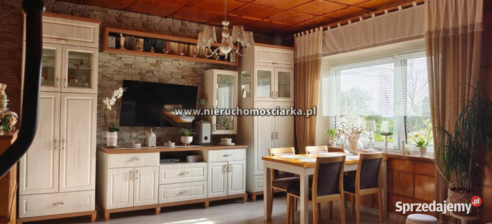 sprzedaży domu wolnostojącego Łaziska 200m2