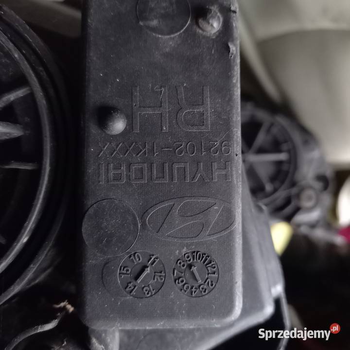 Hyundai ix20 Lewa lampa