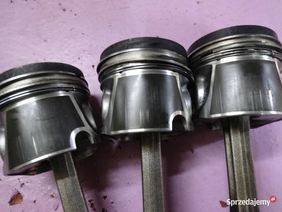 SKODA ROOMSTER 14 TDI 10R 80 TŁOK KORBOWÓD świętokrzyskie