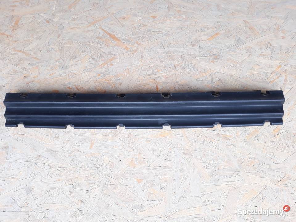 TOYOTA AYGO 0509 KRATKA ZDERZAKA PRZÓD Zatom Stary sprzedam