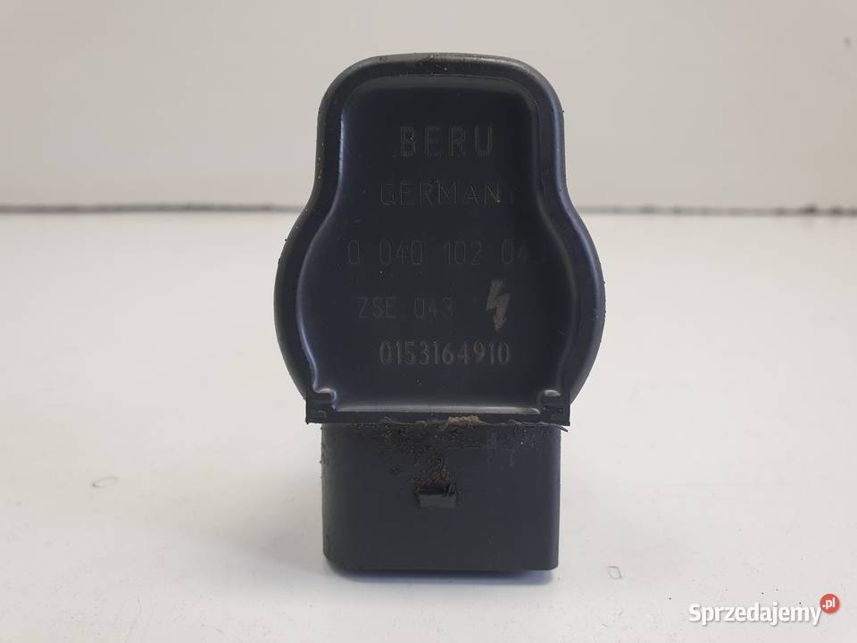 VW Passat B5 FL 20 B CEWKA ZAPŁONOWA 0040102043 Układ elektryczny, zapłon Janów