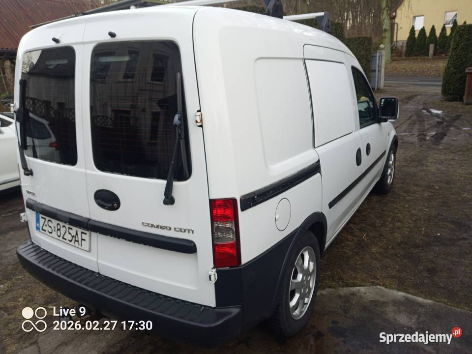 Opel Combo 2009 ważne opłaty Samochody dostawcze zachodniopomorskie Szczecin