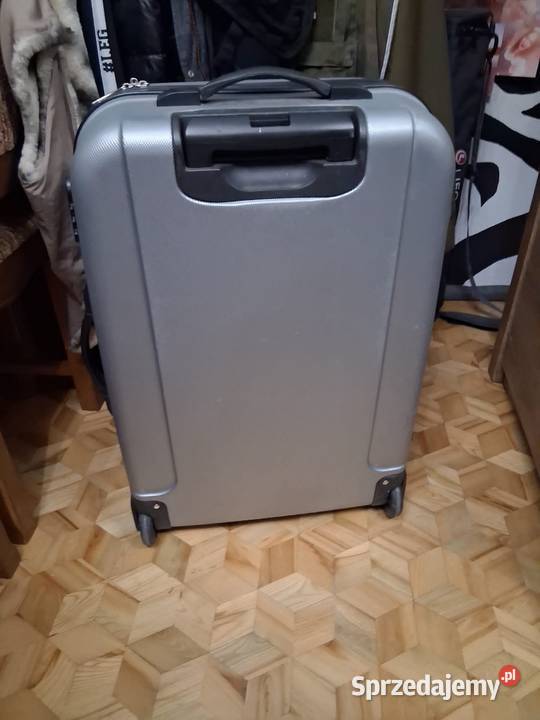 Duża walizka turystyczna Torby i walizki sprzedam