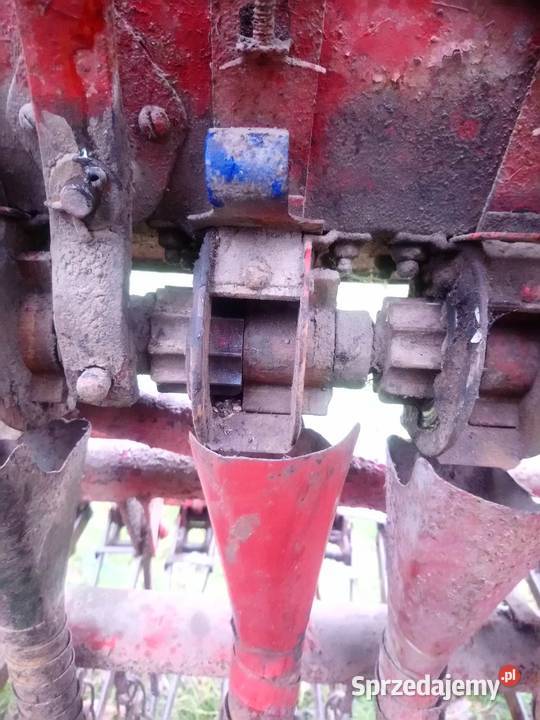 Siewnik konny zawieszany zbożowy Kaszub SO140 Pratków