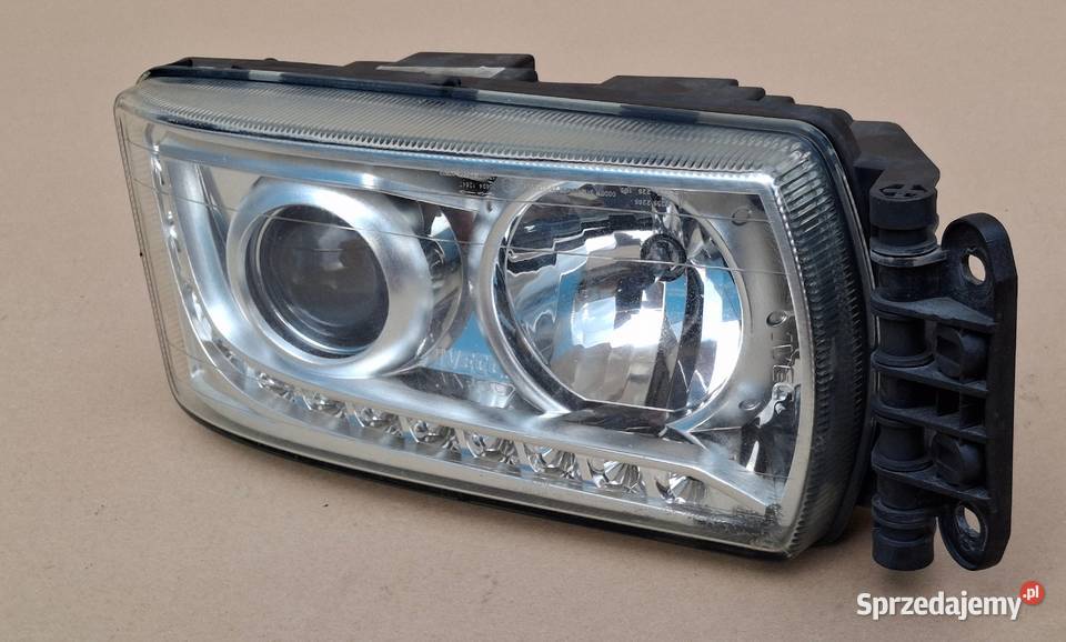 IVECO STRALIS EUROCARGO REFLEKTOR PRAWY LED Bieleń sprzedam
