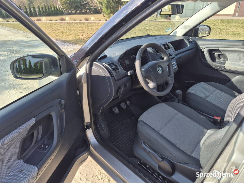 Skoda Fabia 14 benzyna niski przebieg łódzkie Zelów