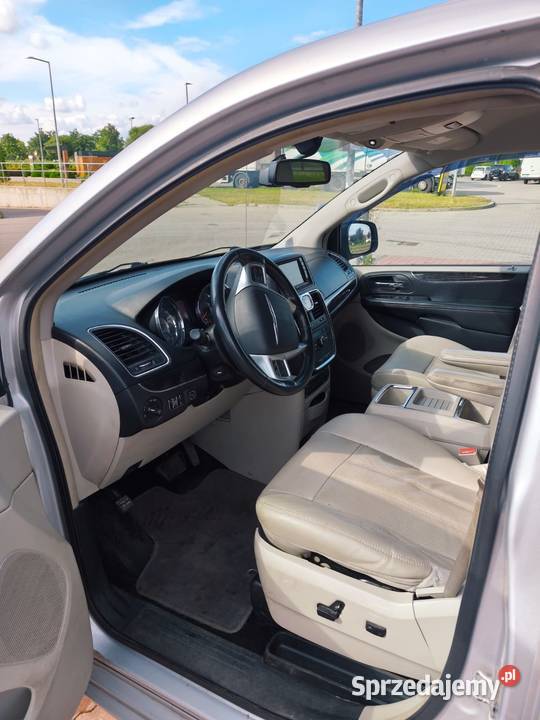 Sprzedam zamienie chrysler town country 2012r Rok produkcji 2012 Wrocław