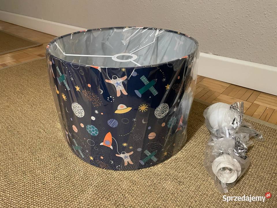 Lampa wisząca do pokoju dziecięcego