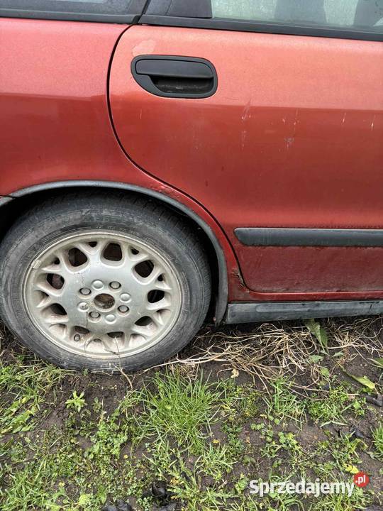 Volvo V40 18i benzyna 1999r V40 Racewo